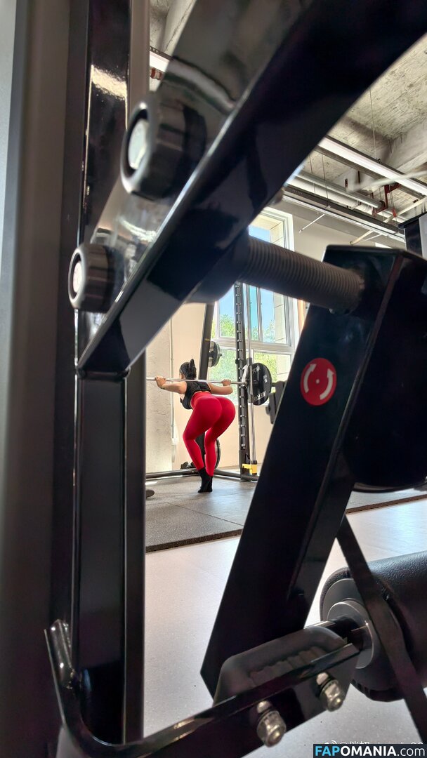qiaoniutttt / 俏妞qiaoniuTT , 俏妞qiaoniu , qiaoniuTT , qiaoniu Nu OnlyFans  Photo fuitée #2