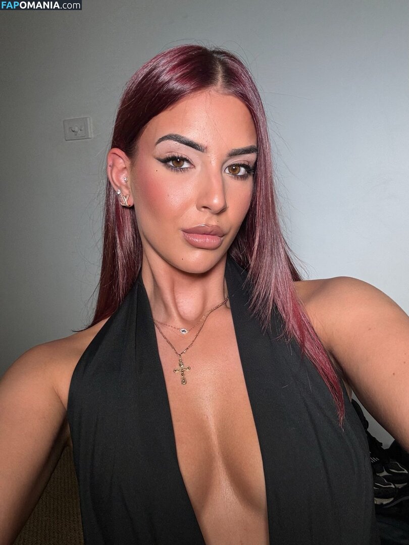 Queen Holly / hdupler / queenholly111 Nu OnlyFans  Photo fuitée #8