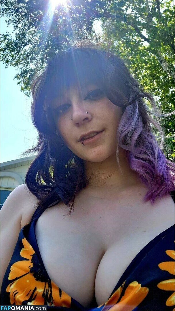Queen of Vikings / Queenofvikings / Queenofvikings_ Nu OnlyFans  Photo fuitée #3