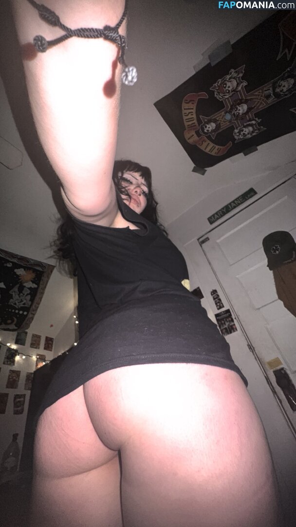 Queenemeraldrose / thequeenemeraldrose Nu OnlyFans  Photo fuitée #17