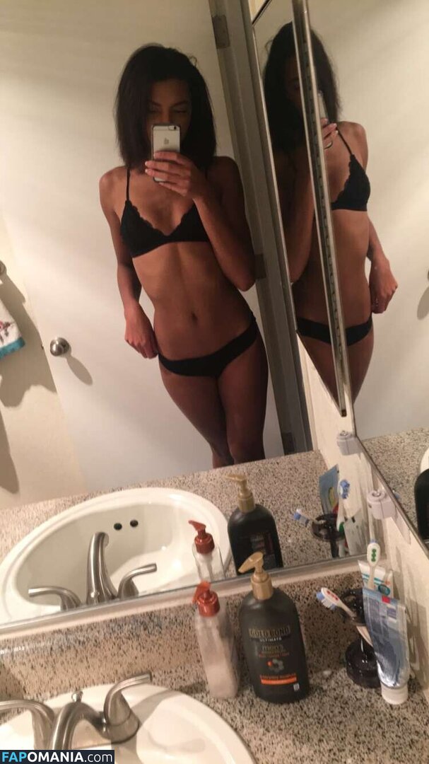 r-ache-lx / rachelxfoster Nu OnlyFans  Photo fuitée #17