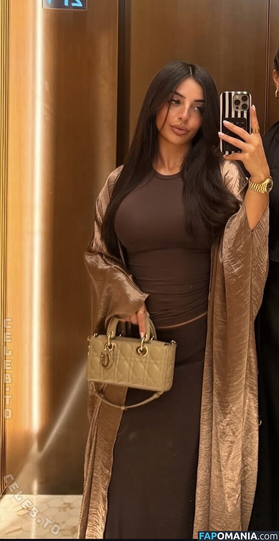 Rabiosa / shoppaholic Nu OnlyFans  Photo fuitée #3