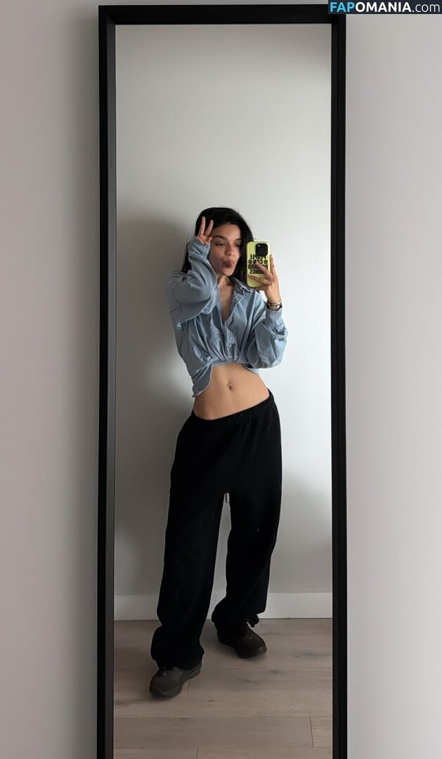 Rachel Zegler / rachelzegler / rachmariexoxo Nu OnlyFans  Photo fuitée #876