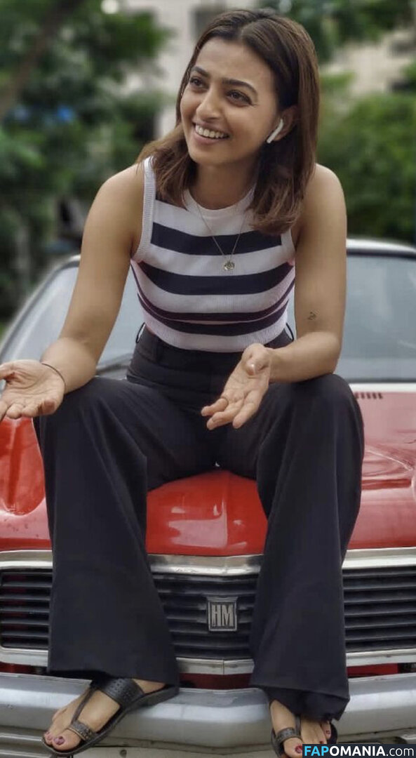 Radhia Apte Nu OnlyFans  Photo fuitée #4