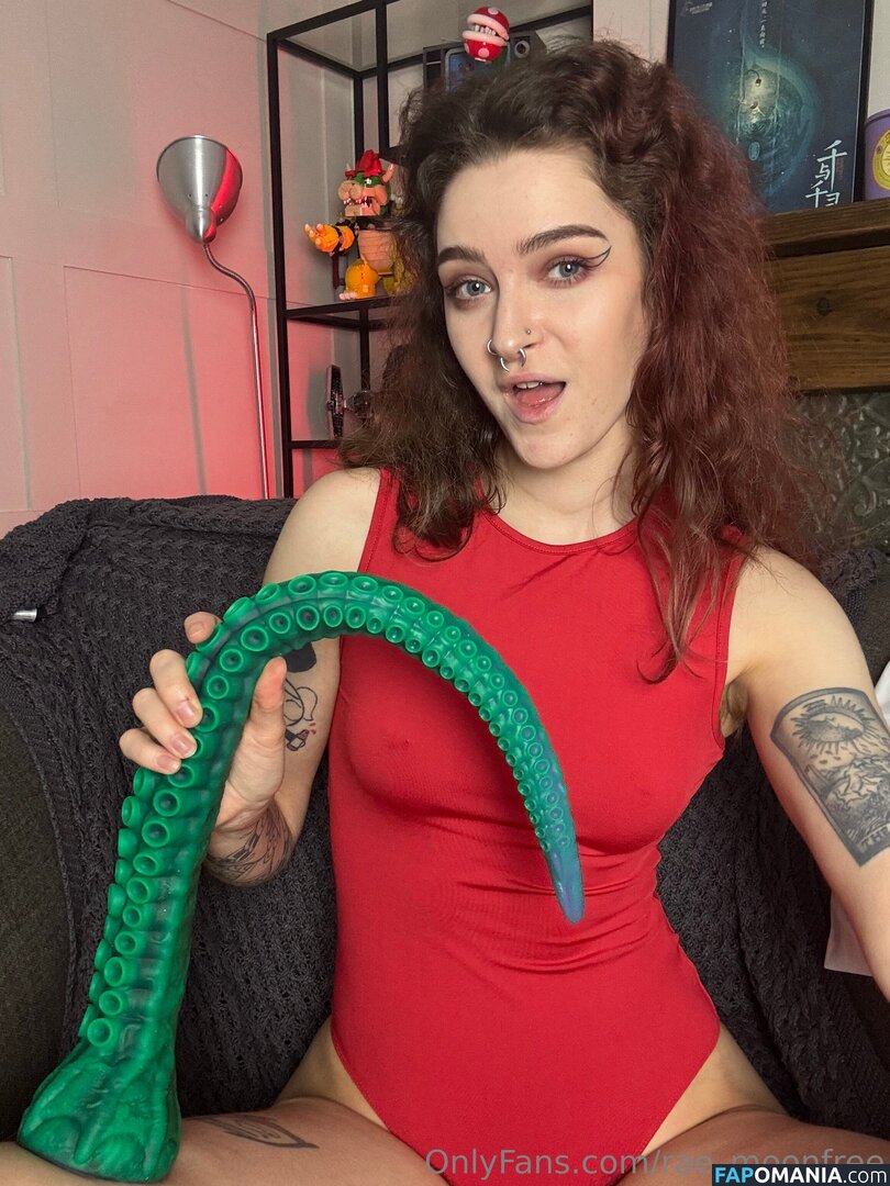 rae_moonfree / rae_moonn Nu OnlyFans  Photo fuitée #4