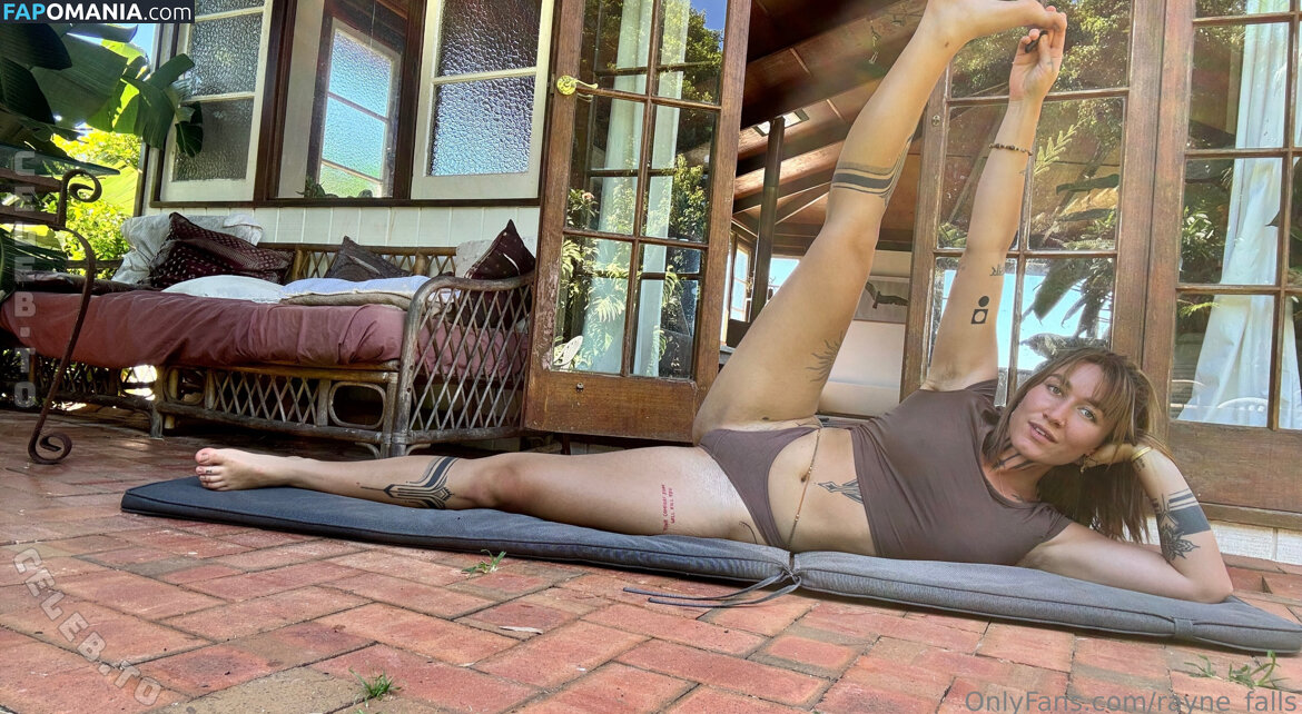 Rayne Falls / rayne.falls / rayne_falls Nu OnlyFans  Photo fuitée #2