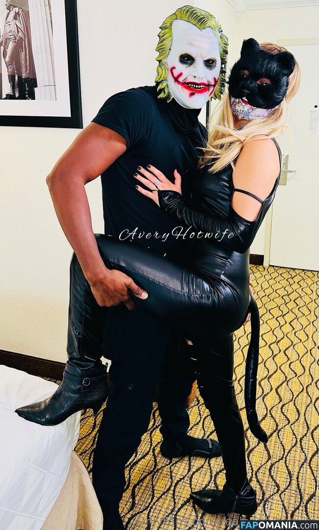 realaveryhotwife / the.real.hot.wife Nu OnlyFans  Photo fuitée #17