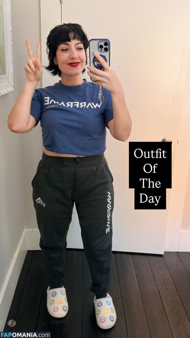 Rebecca Ford / rebbford Nu OnlyFans  Photo fuitée #176