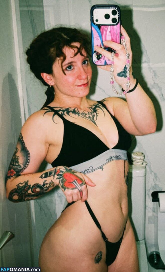 Tamara / red.witchh / red.witchhh / redhead4ngel Nu OnlyFans  Photo fuitée #2