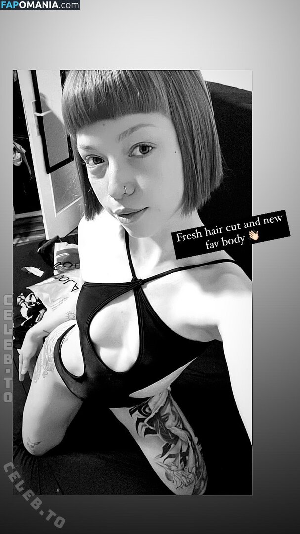 Redlady1 / srhksh Nu OnlyFans  Photo fuitée #1