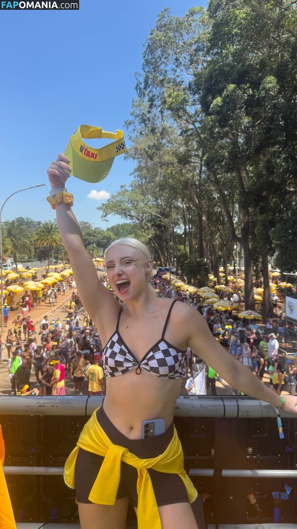 Renata Schneider / renata.c.schneider Nu OnlyFans  Photo fuitée #8