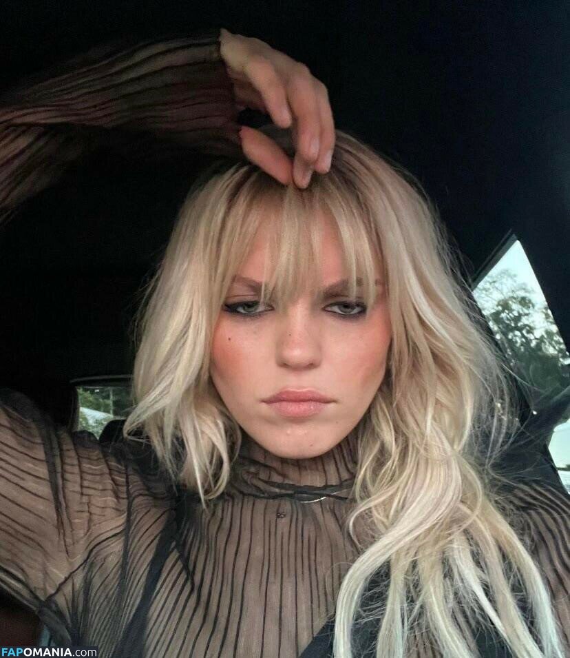 Renee Rapp / reneerapp Nu OnlyFans  Photo fuitée #4