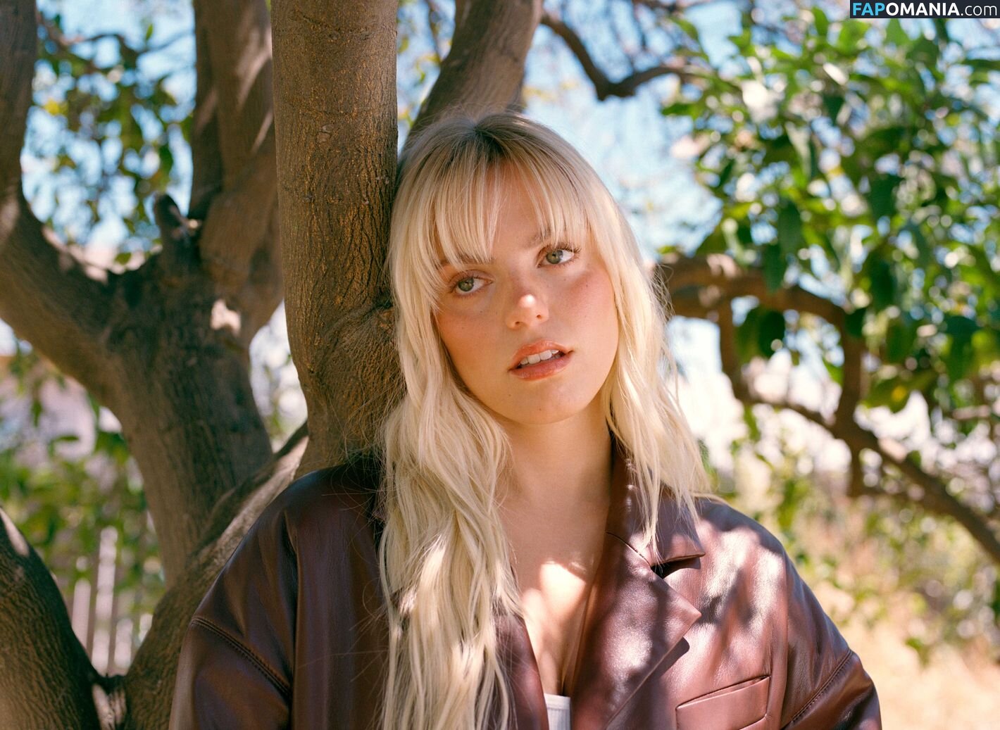 Renee Rapp / reneerapp Nu OnlyFans  Photo fuitée #130