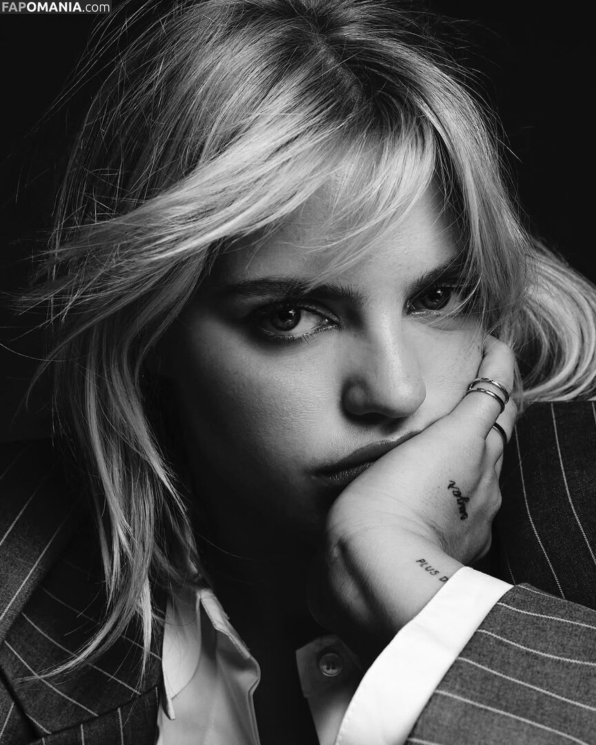 Renee Rapp / reneerapp Nu OnlyFans  Photo fuitée #132