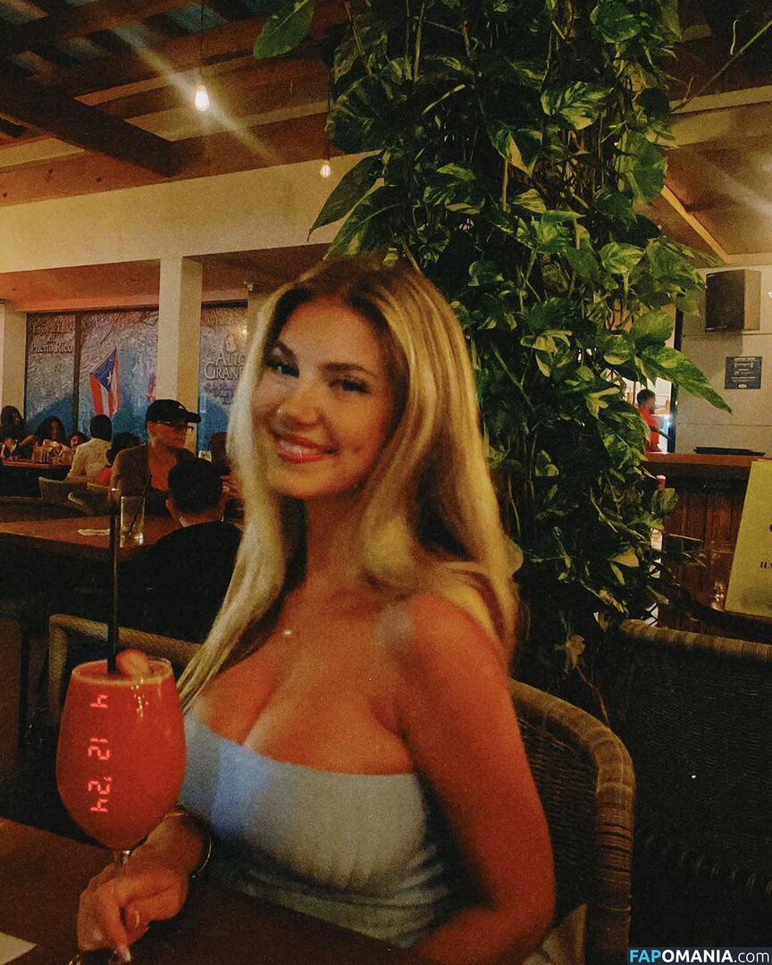 rianabailey / thatgirlriana Nu OnlyFans  Photo fuitée #3