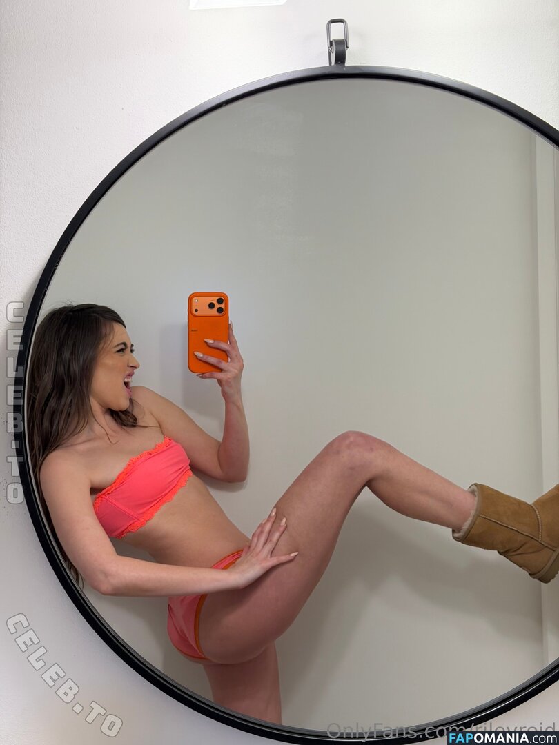 Riley Reid / hellorileyreid / rileyreidx3 Nu OnlyFans  Photo fuitée #4