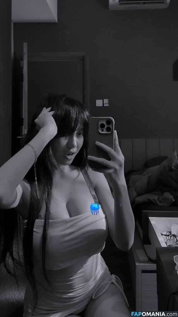 https: / notriissaaa / risaatjan Nu OnlyFans  Photo fuitée #3