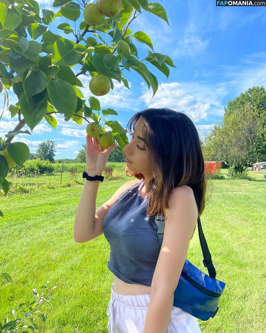 Riss Flex / TheRissFlex / https: / itsreallyriss / rissflex Nu OnlyFans  Photo fuitée #15