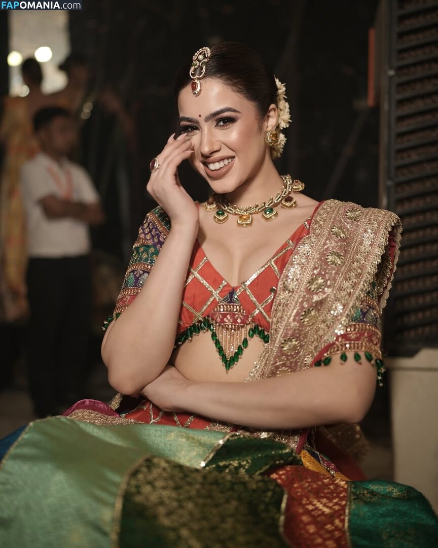 Riva Arora / https: / riva.arora.1 / riva.aroraofficial / rivarora_ Nu OnlyFans  Photo fuitée #5