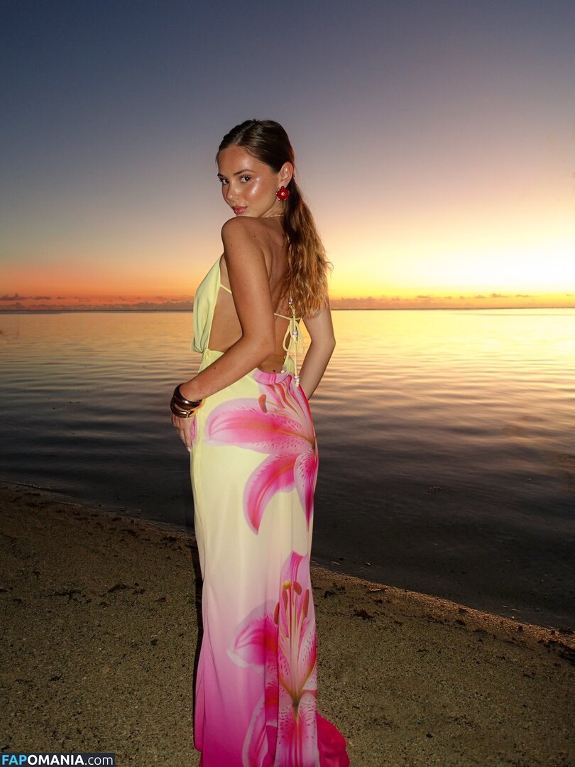 Romane Bertrand / rromane.b Nu OnlyFans  Photo fuitée #16