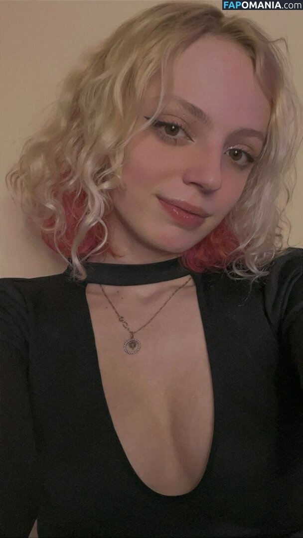 Romanowwa / tttsss_ccchhh Nu OnlyFans  Photo fuitée #150