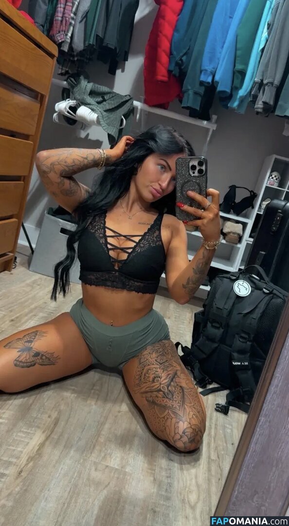 Petitetattedplati / Ronika Eskins / ronika_eskins Nu OnlyFans  Photo fuitée #8