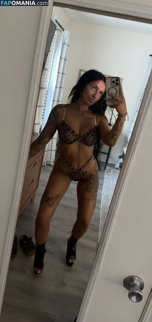 Petitetattedplati / Ronika Eskins / ronika_eskins Nu OnlyFans  Photo fuitée #14