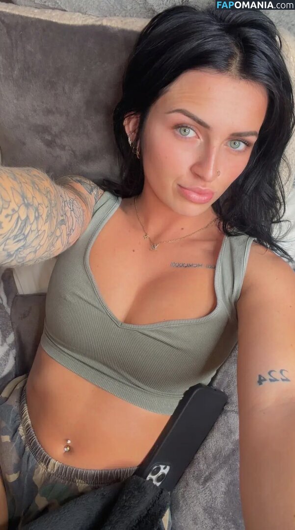 Petitetattedplati / Ronika Eskins / ronika_eskins Nu OnlyFans  Photo fuitée #41