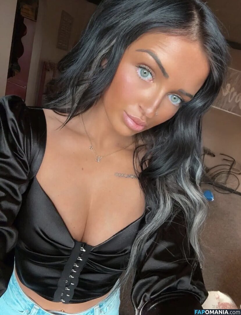 Petitetattedplati / Ronika Eskins / ronika_eskins Nu OnlyFans  Photo fuitée #57
