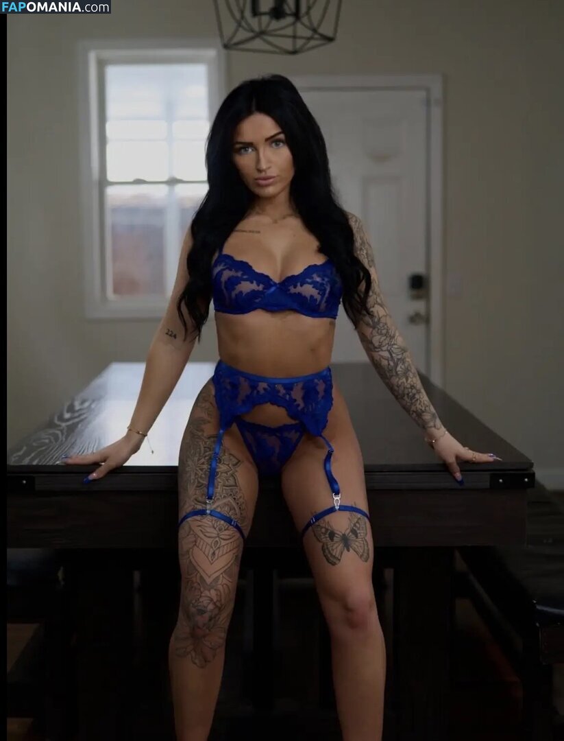 Petitetattedplati / Ronika Eskins / ronika_eskins Nu OnlyFans  Photo fuitée #76