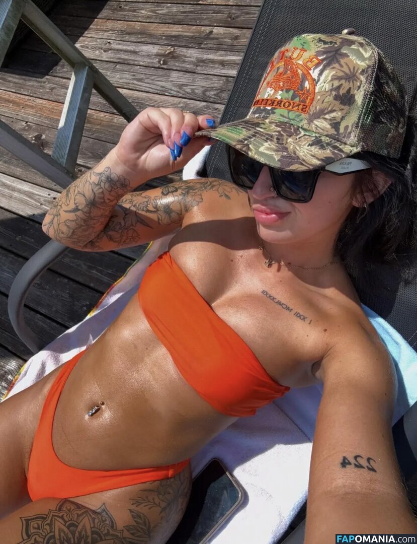 Petitetattedplati / Ronika Eskins / ronika_eskins Nu OnlyFans  Photo fuitée #112