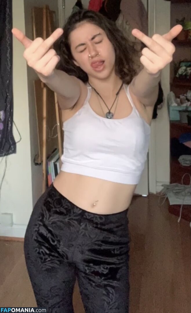 ChelleMac2001 / Mac.Chelle_01 / OhMyGawdRonni / OhMy_Gawd_Ronni / Ronni Mac / RonniMac18 Nu OnlyFans  Photo fuitée #6