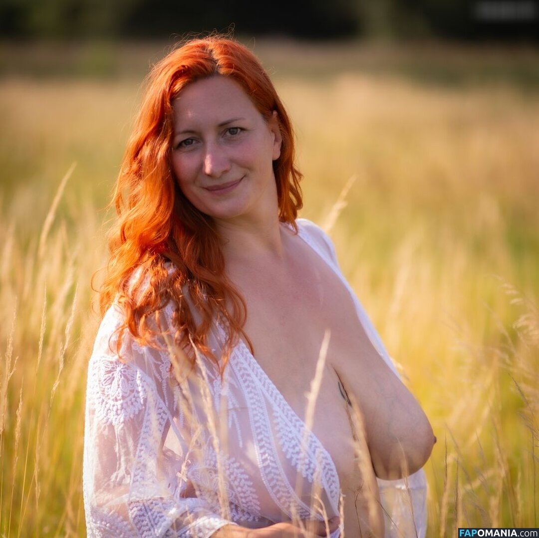 rosalie_curvy Nu OnlyFans  Photo fuitée #5