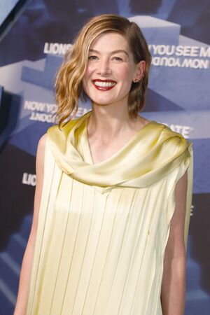 Rosamund Pike