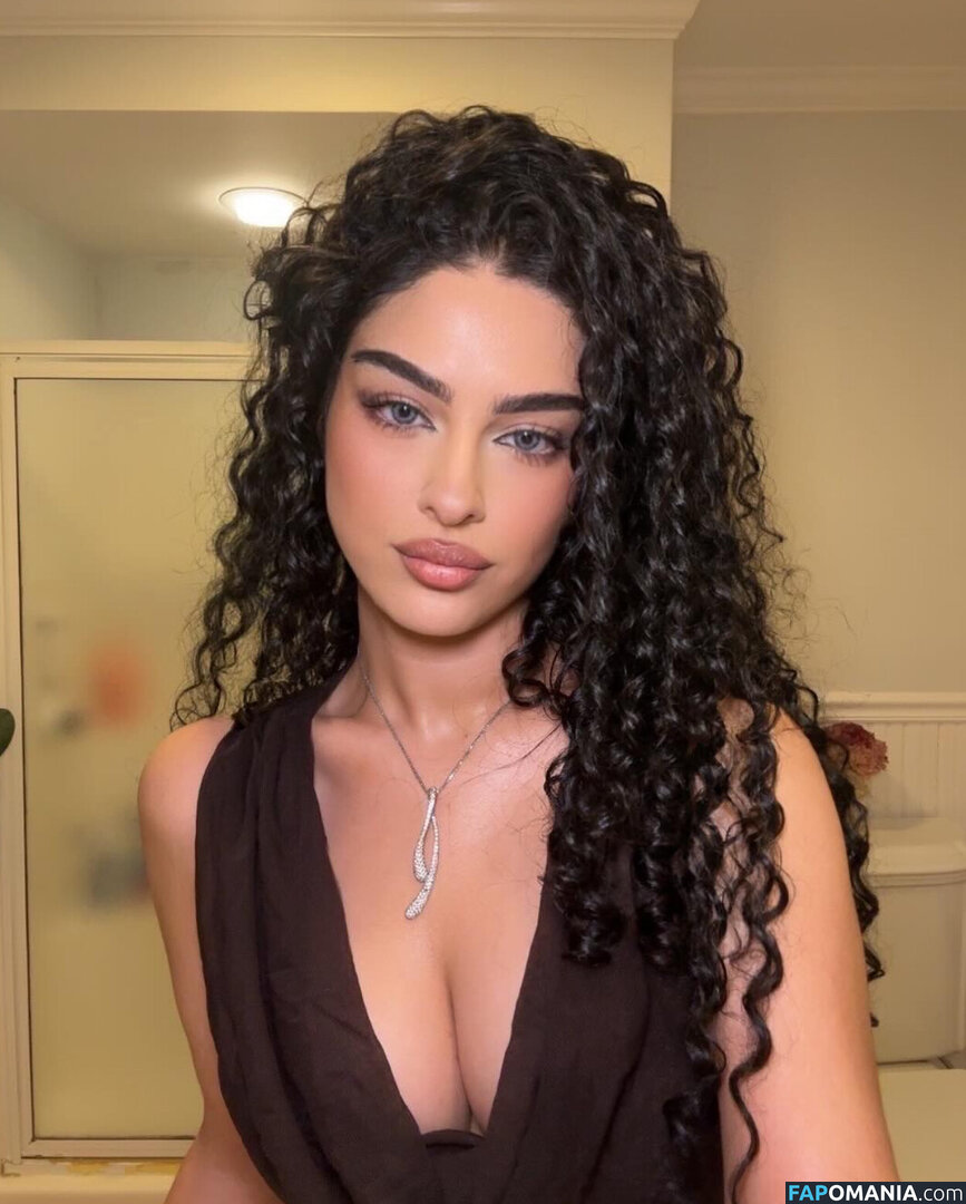roseistheart Nu OnlyFans  Photo fuitée #1