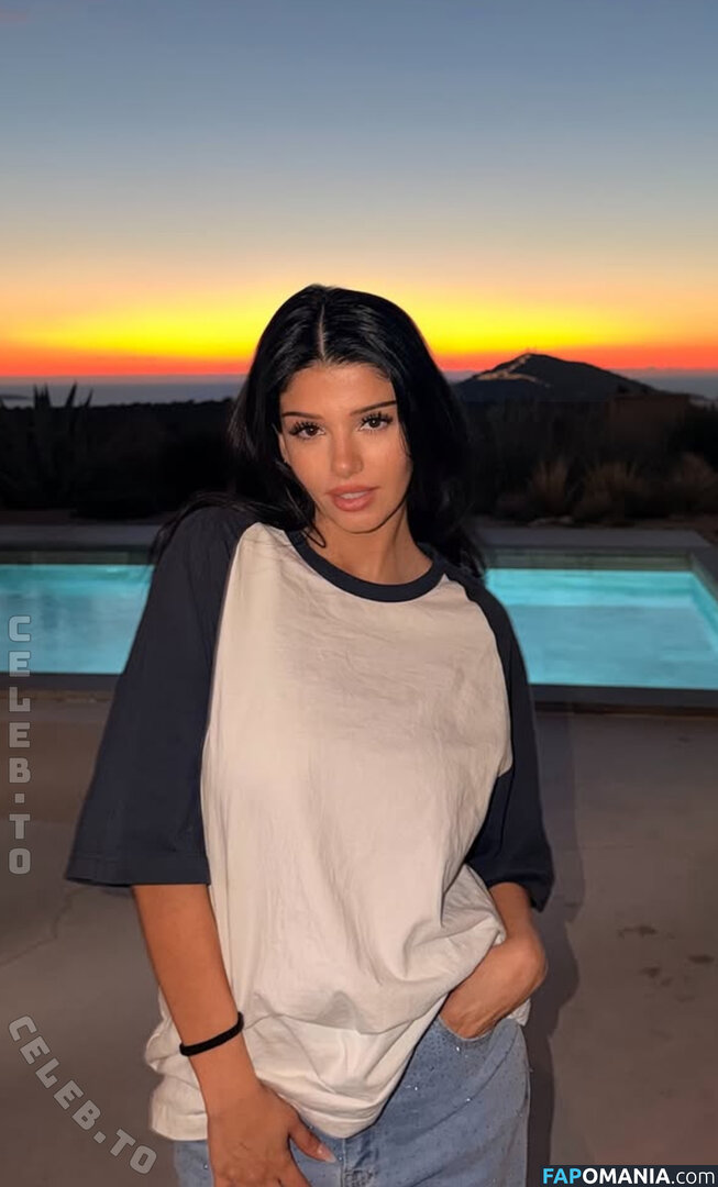 https: / realrosemondy / rosemondy Nu OnlyFans  Photo fuitée #1