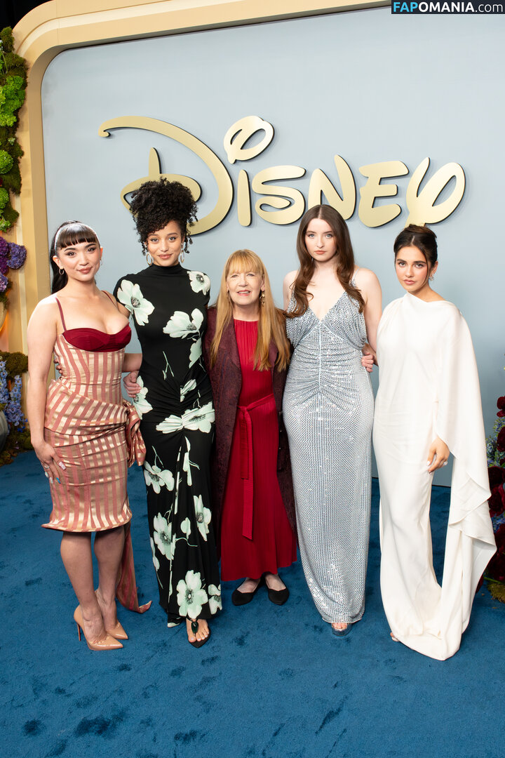 Rowan Blanchard / Simp Chat / https: / rowanblanchard Nu OnlyFans  Photo fuitée #570