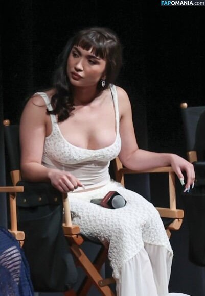 Rowan Blanchard / Simp Chat / https: / rowanblanchard Nu OnlyFans  Photo fuitée #574