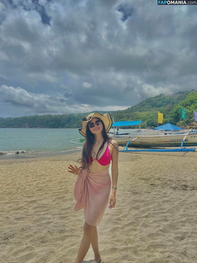 Roxzette Lumedario / _zzettyy Nu OnlyFans  Photo fuitée #15
