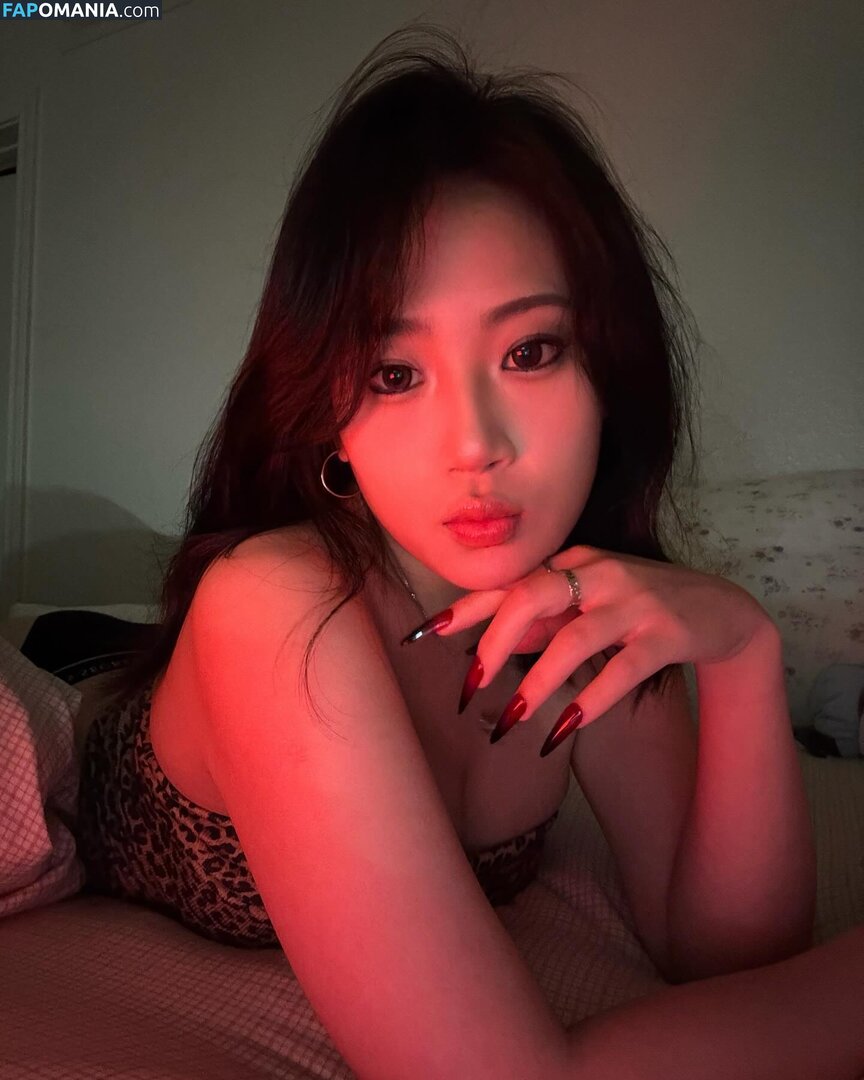 Rubyzhu / rubyzhu1204 Nu OnlyFans  Photo fuitée #4