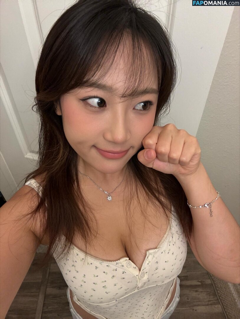 Rubyzhu / rubyzhu1204 Nu OnlyFans  Photo fuitée #13