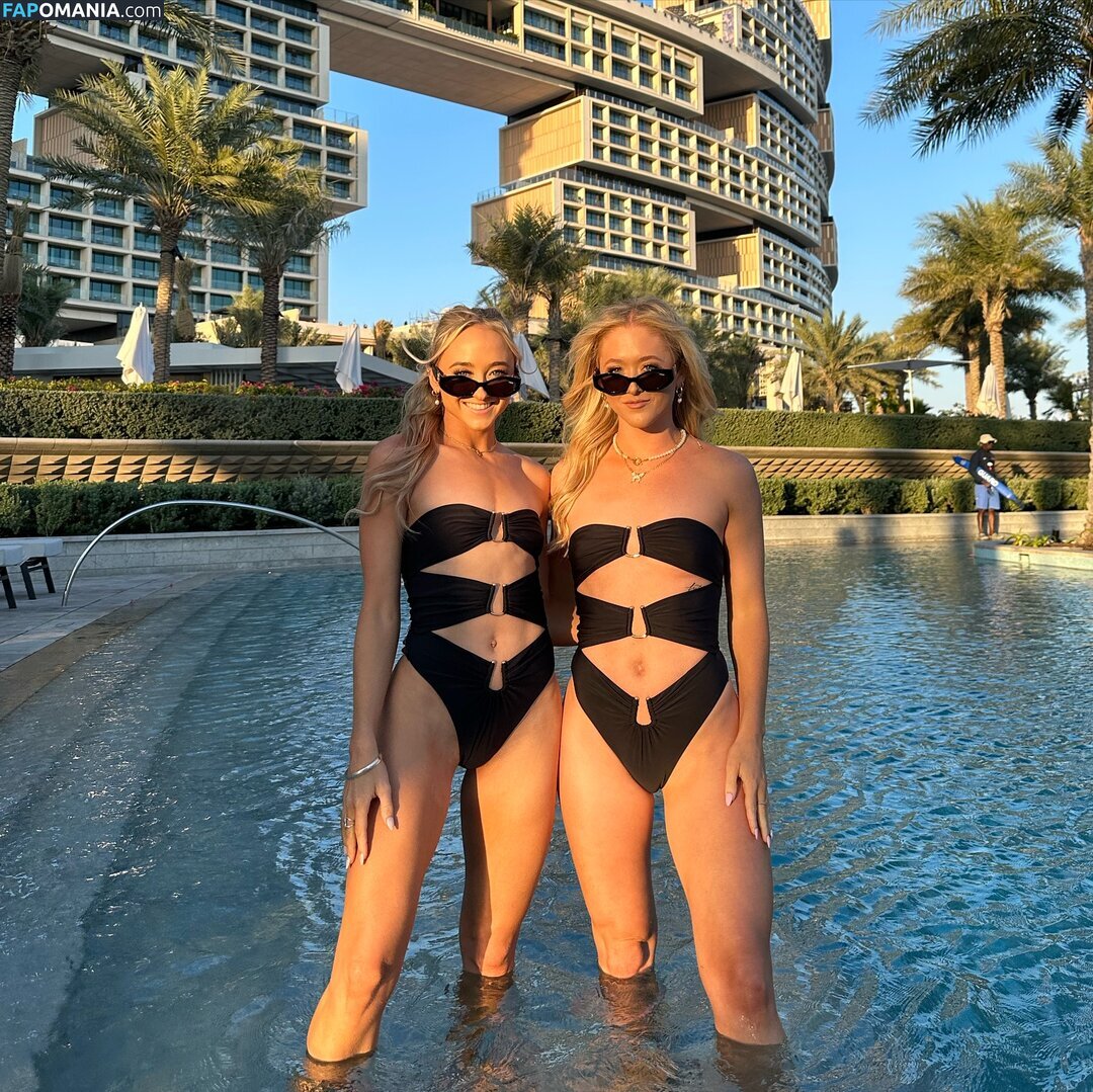 Rybka Twins / TheRybkaTwins / gosudarynia_rybka / rybkatwinsofficial / twins_rybka Nu OnlyFans  Photo fuitée #8