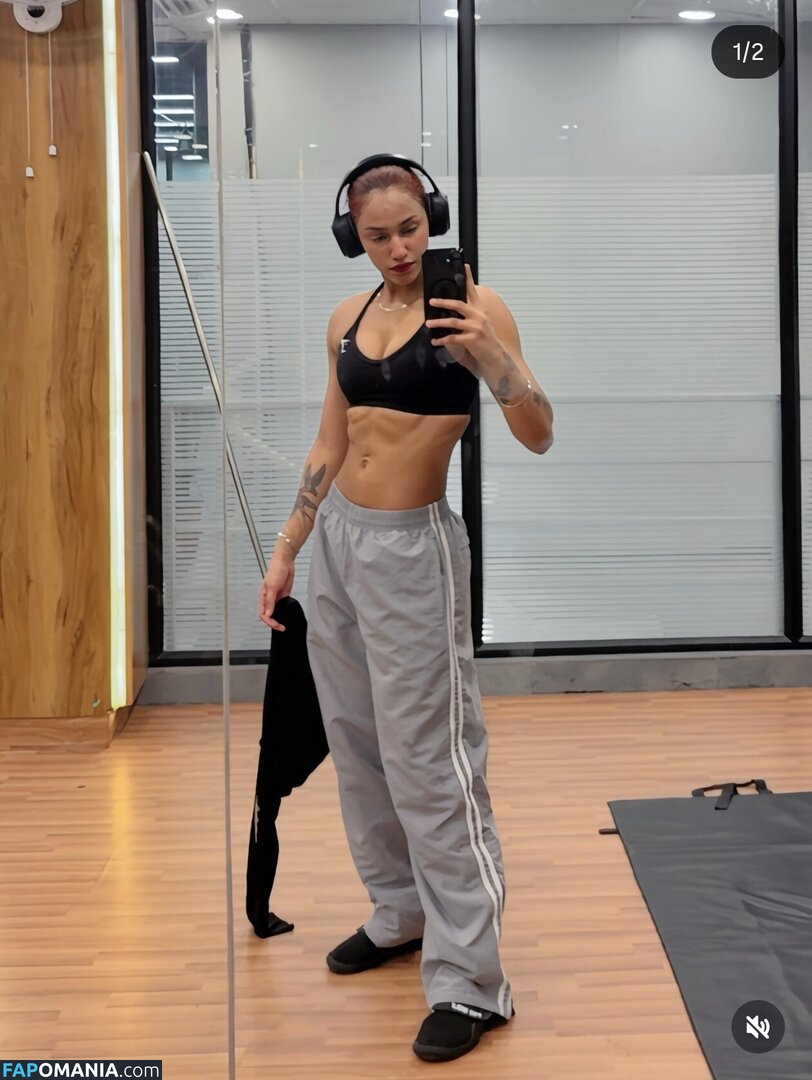 KhannaSaanvi / Saanvi Khanna / https: / saanvi_khanna Nu OnlyFans  Photo fuitée #7