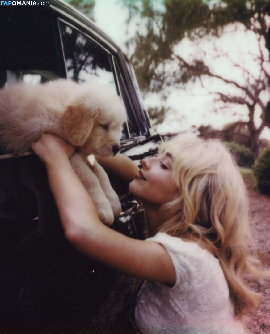 Sabrina Carpenter / https: / sabrinacarpenter Nu OnlyFans  Photo fuitée #2507
