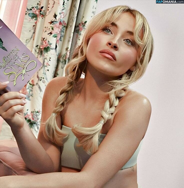 Sabrina Carpenter / https: / sabrinacarpenter Nu OnlyFans  Photo fuitée #2521