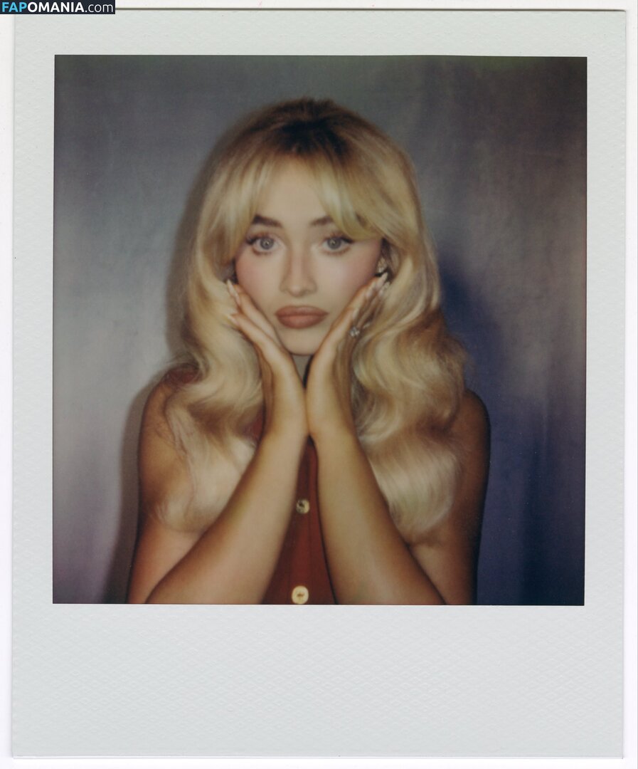 Sabrina Carpenter / https: / sabrinacarpenter Nu OnlyFans  Photo fuitée #2543