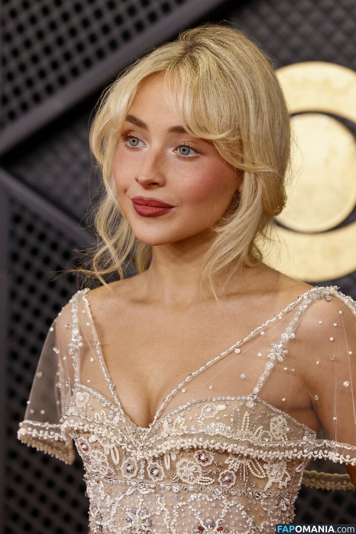 Sabrina Carpenter / https: / sabrinacarpenter Nu OnlyFans  Photo fuitée #2566