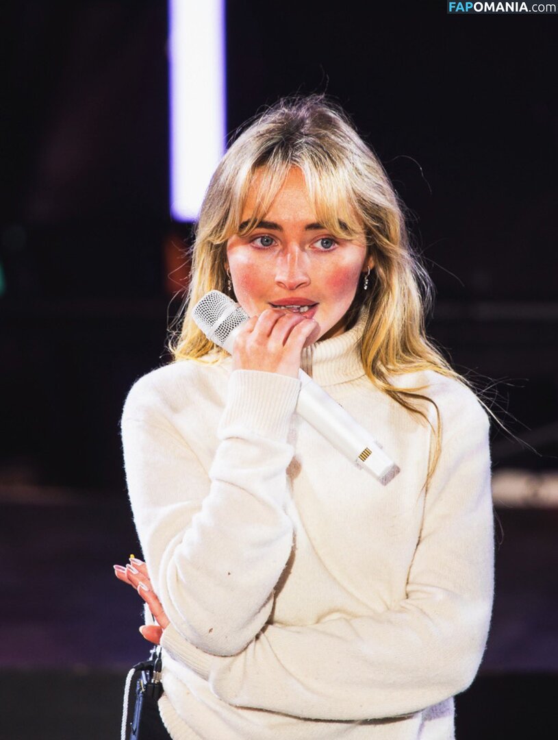 Sabrina Carpenter / https: / sabrinacarpenter Nu OnlyFans  Photo fuitée #2623