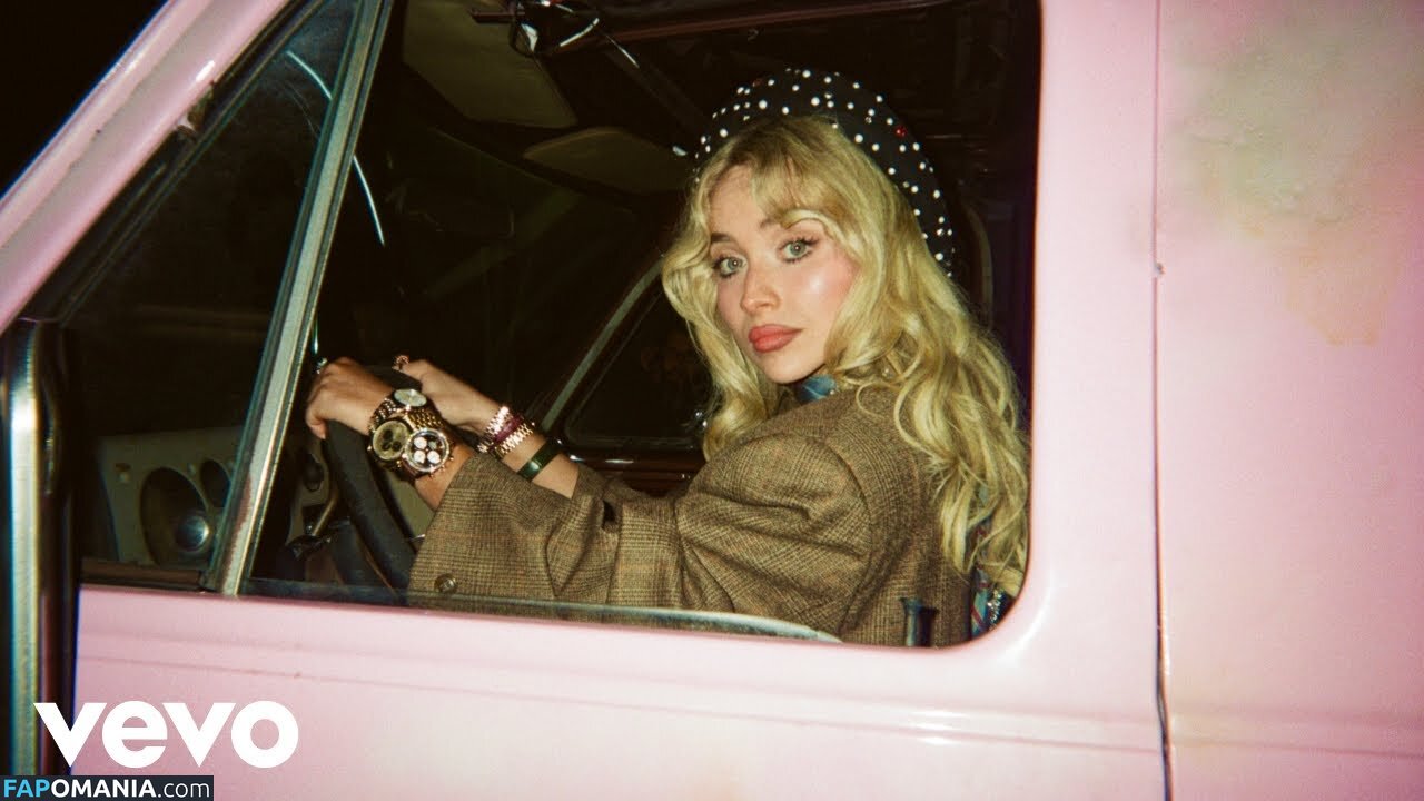 Sabrina Carpenter / https: / sabrinacarpenter Nu OnlyFans  Photo fuitée #2625