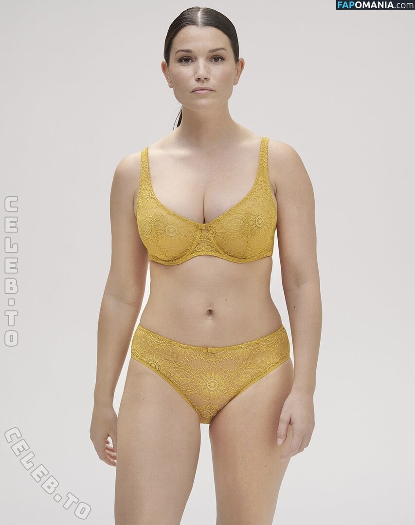 Sabrina Laporte / sab_lpt / sablpt Nu OnlyFans  Photo fuitée #1